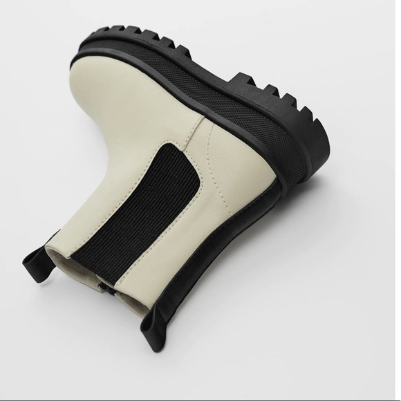 ZARA CONTRASTING ELASTIC GORED ANKLE BOOTS SZ 7 - Picture 7 of 7